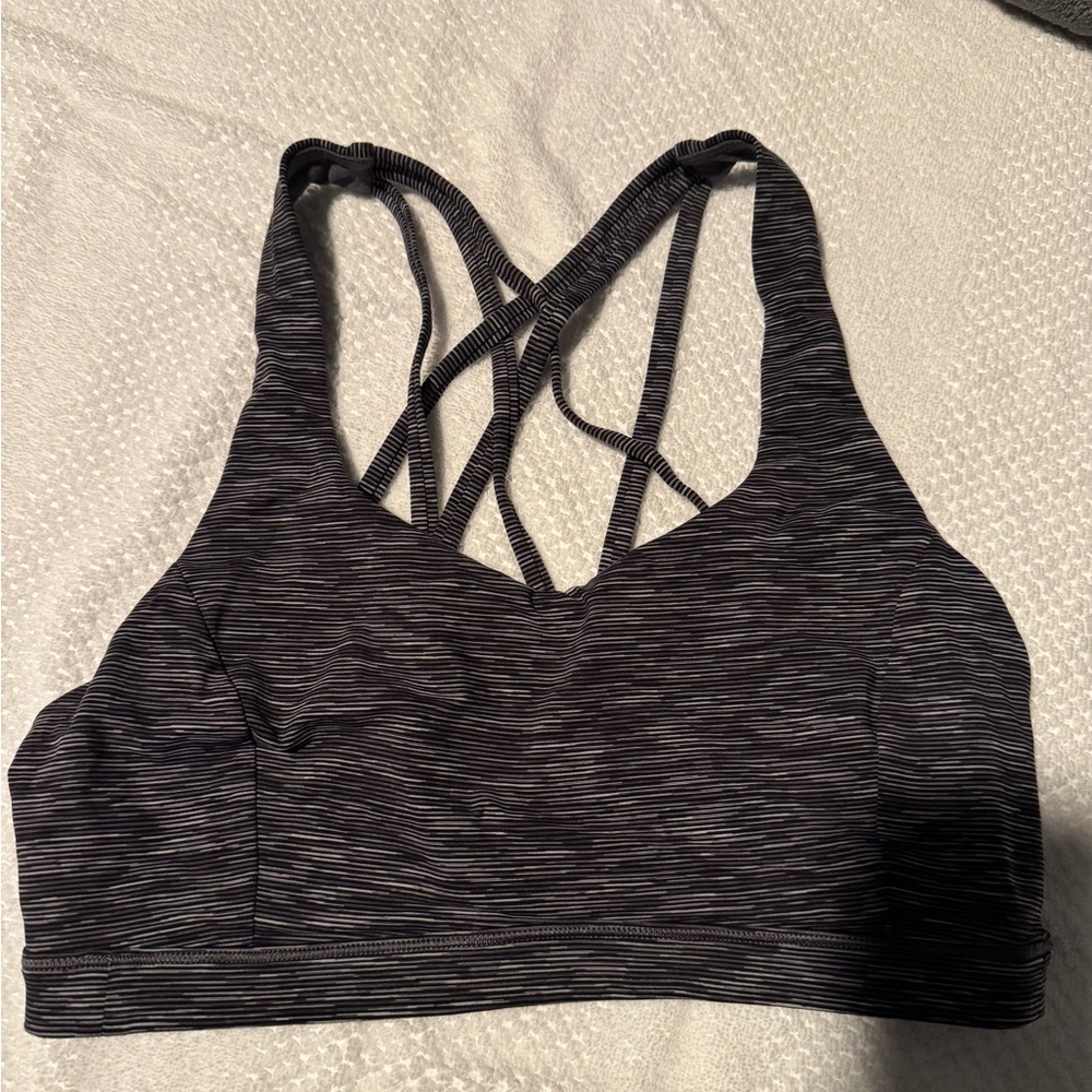 Lululemon Free to be Serene sports bra size 8